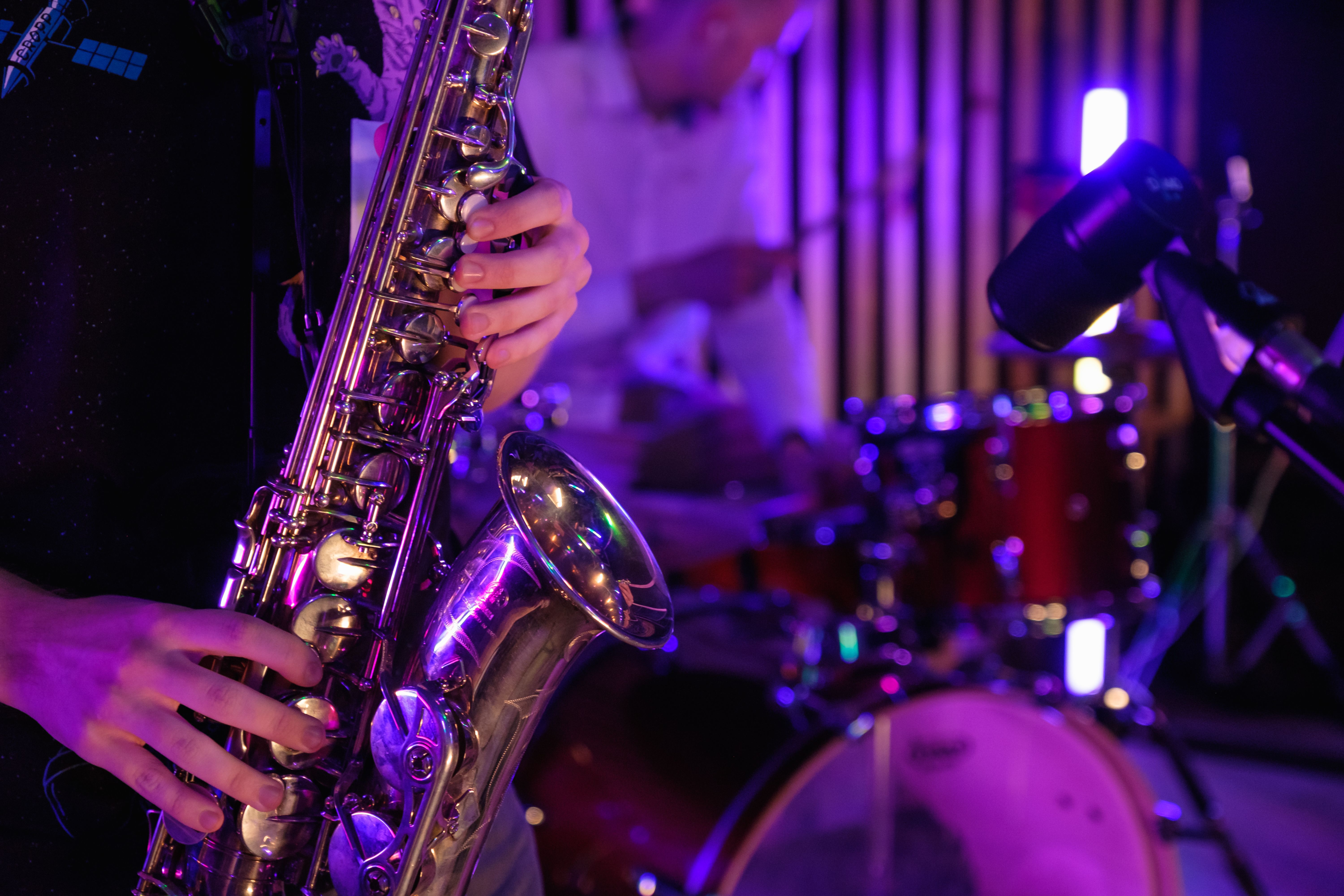 Chris Hopkins' Swinging Christmas
